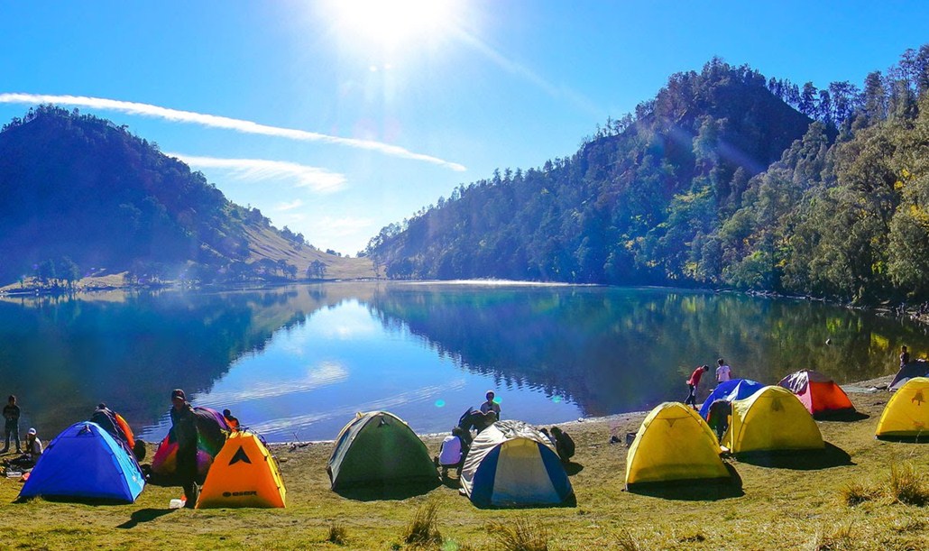Semeru Basecamp Trek — Ranu Kumbolo Overnight